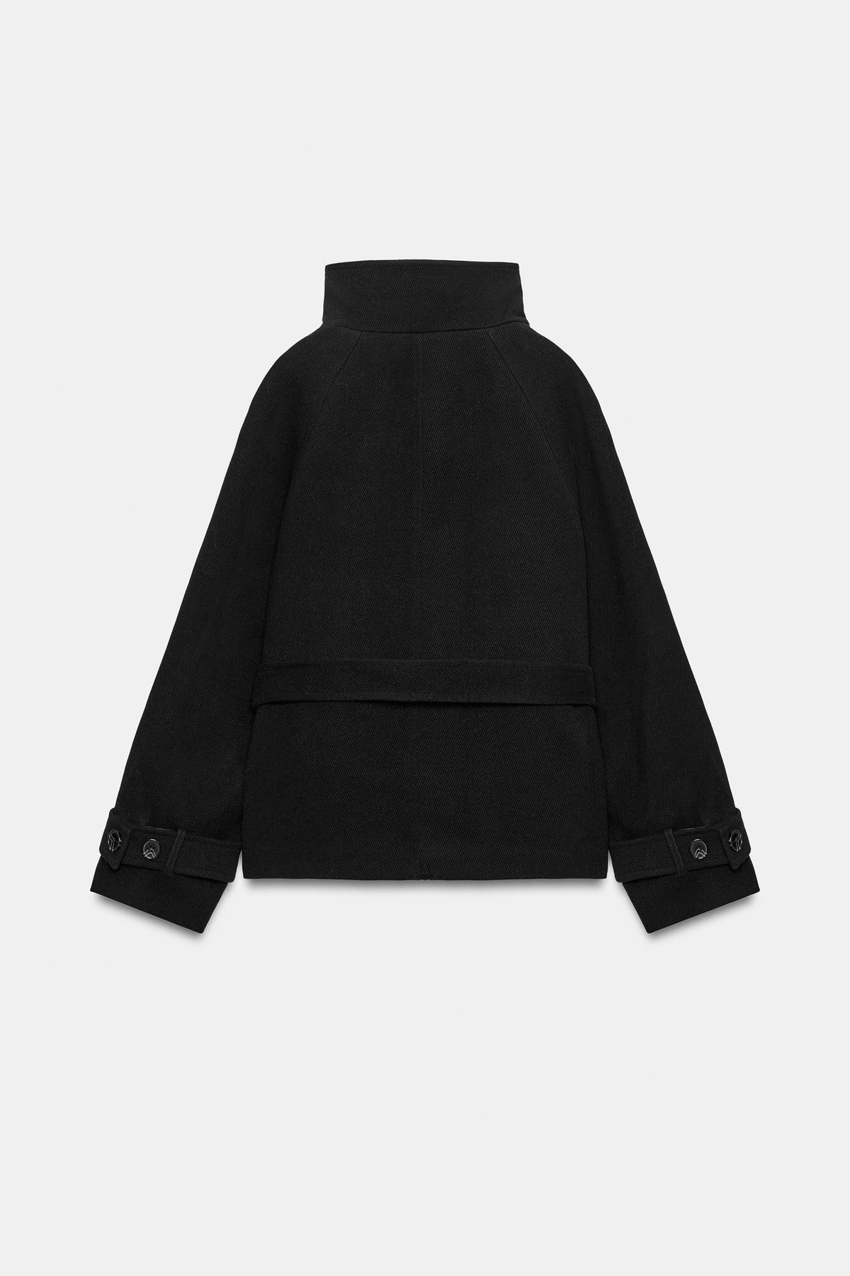 #121315, Noir