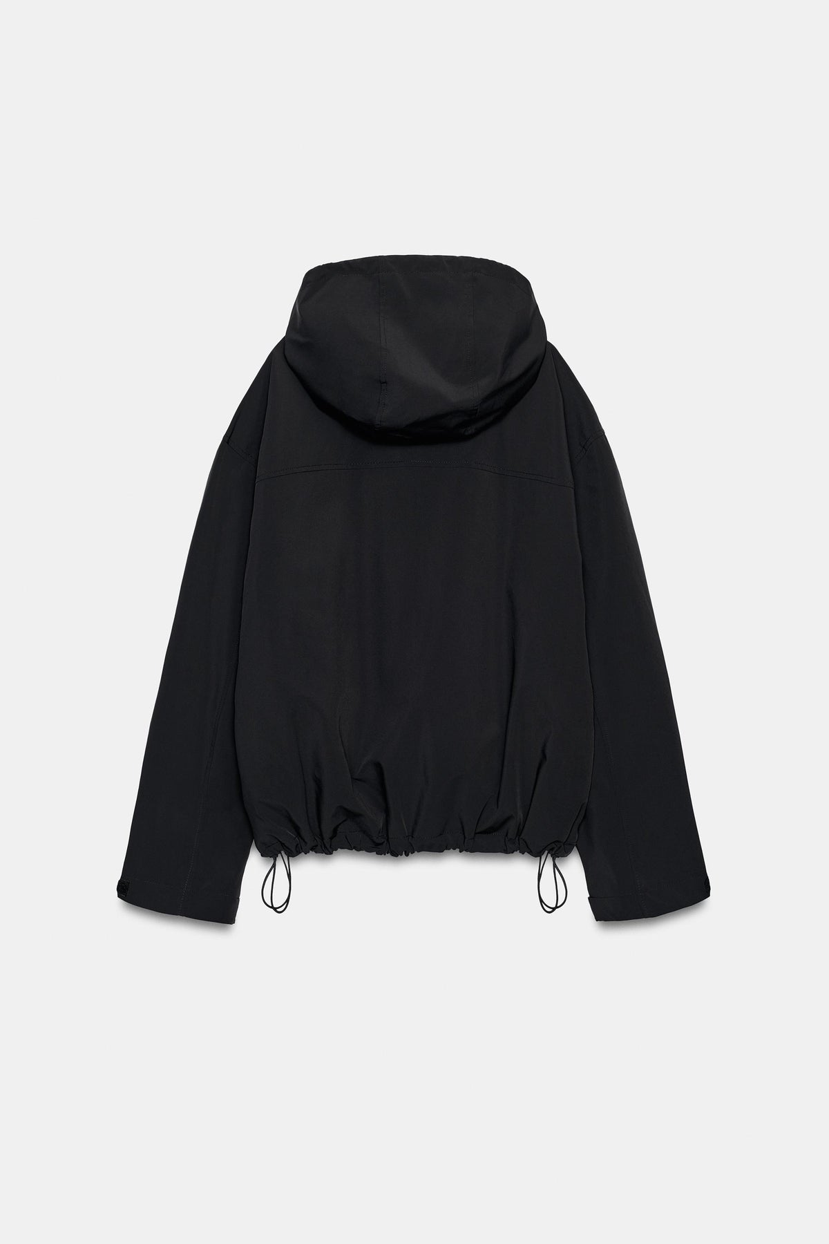 #121315, Noir